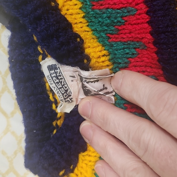 Joseph Magnin sweater, child size 6 months - Picture 7 of 8